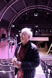 John Warburton appeared in Midsomer Murders, Corn Exchange, Wallingford: by graynomadsusa, Views[434]