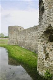 Roman walls and moat, Pevensey Castle: by graynomadsusa, Views[335]
