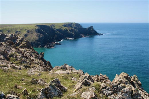 Along the Coast towards Lizard Point