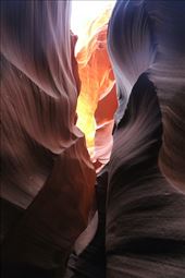 A ray of Sunshine, Lower Antelope Canyon: by graynomadsusa, Views[327]