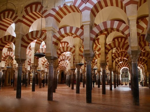 856 pillars supporting double-arches, Mezquita-Catedral de Códoba