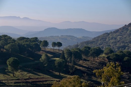 A scenic drive through the Alcudia Valley