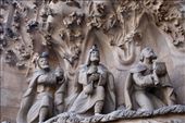 Three wise men—and two pigeons! Sagrada Familia: by graynomadsusa, Views[265]