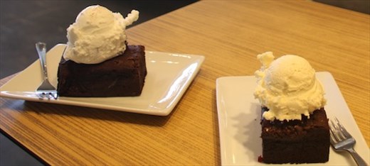 Brownie break, outside Sagrada Familia