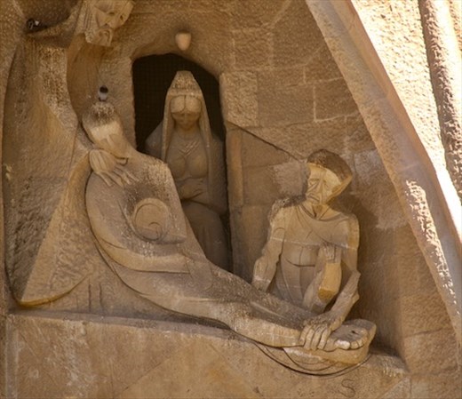 A bone of contention, Subirachs’ sculpture