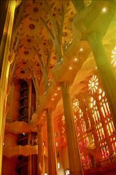 Colors on the columns, Sagrada Familia: by graynomadsusa, Views[225]