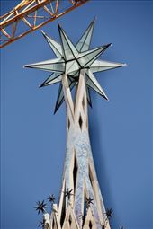 Crowning Glory, Five and a half tons of Star, Sagrada Familia: by graynomadsusa, Views[279]