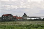 Coastal trail to Lindisfarne Castle: by graynomadsusa, Views[257]