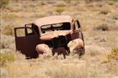 The rusty car off the Strzelecki Track, 26 km from Lyndhurst: by graynomadsusa, Views[194]