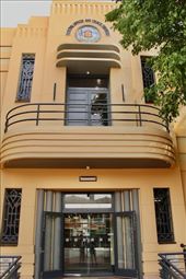 Keeping to the theme, Port Adelaide Council Offices: by graynomadsusa, Views[249]