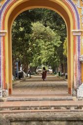 Sneak a peek inside, Imperial City: by graynomadsusa, Views[237]