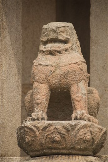 Stone Lion at Dabotap Pagoda, Bulguska Temple