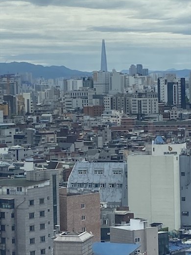 Lotte World Tower, tallest building in Seoul and #6 in the world