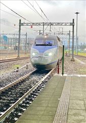 Seoul Train, Daegu to Seoul: by graynomadsusa, Views[220]