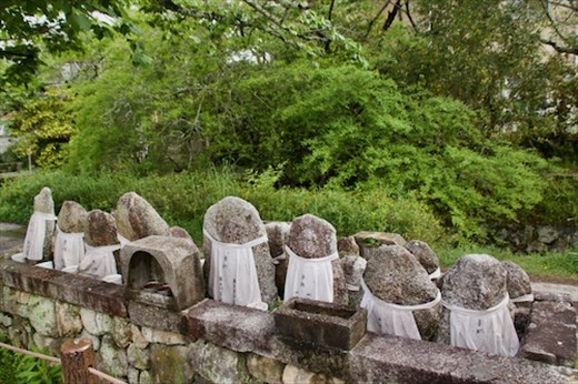 Shrine along the Philosopher's Trail—walking to Ginkaku-ji