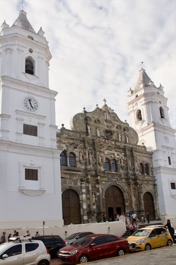 Cathedral, Casco Antiquo
