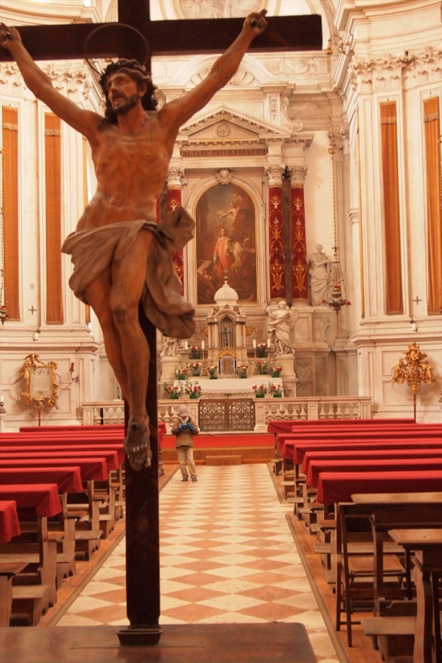 2) but to every visitor it is new and inspiring..

notes: all in camera--no crops or photoshop to any pix