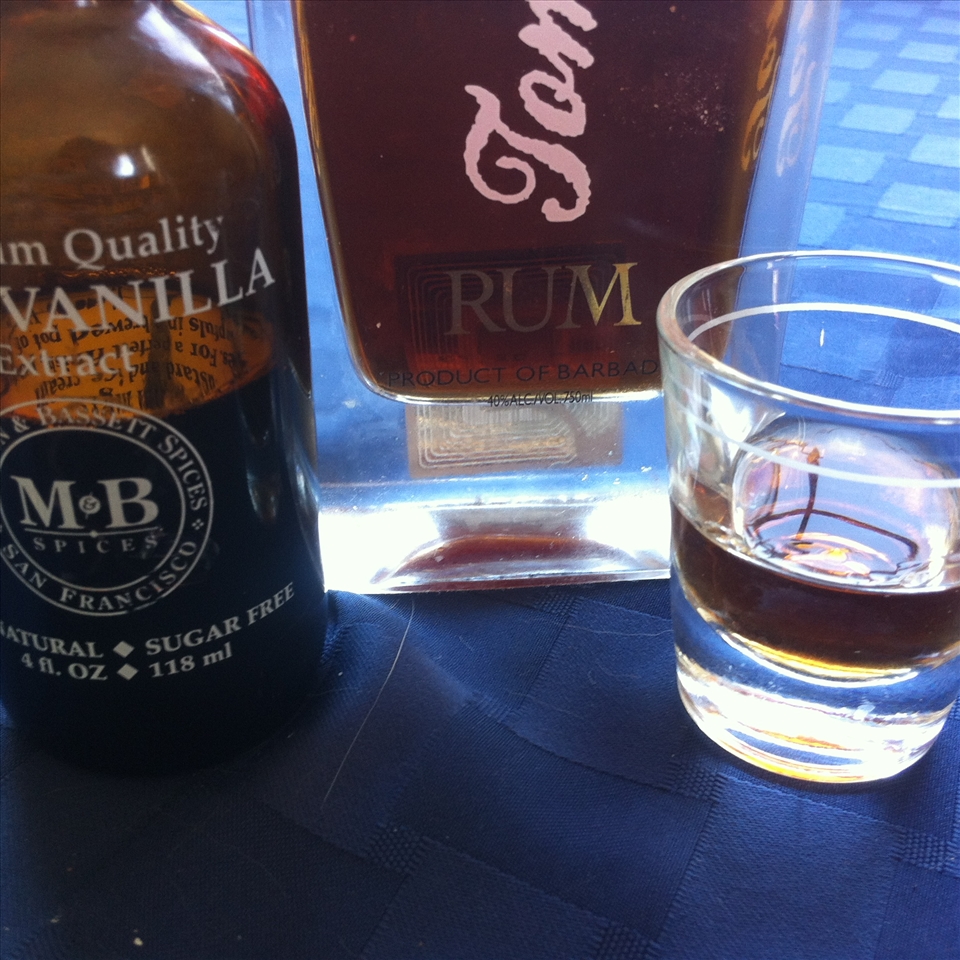 secret ingredients: vanilla, rum, molasses, and chocolate chunks!