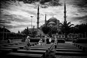 Women gather to gossip beneath The Blue Mosque: by gypsytraveler, Views[426]