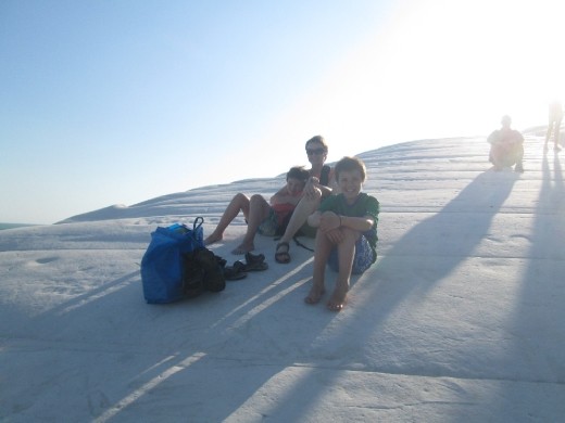 La luz cae en la misma inclinación que la pared de la roca