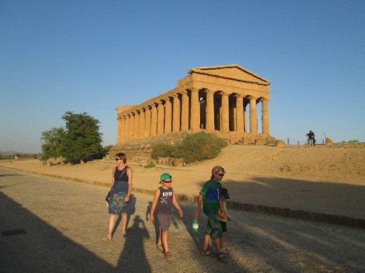 Cuadrilla de despistados, el padre en la sombra.