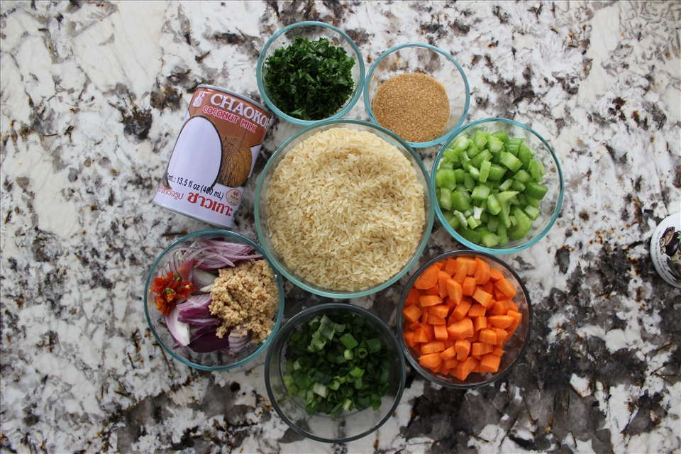 All ingredients, except for pigeon peas and chicken are shown.