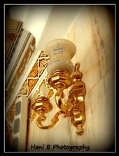 A traditional lamp inside Al-Haddad Mosque; where light always represented knowledge. This mosque is and educational center for the neighborhood.: by hanib, Views[392]