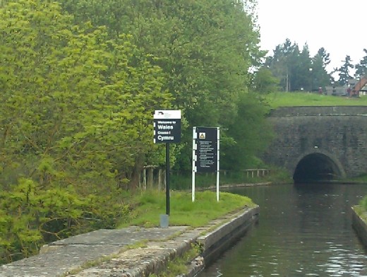 Entering Wales, on the Chirk Aquaduct