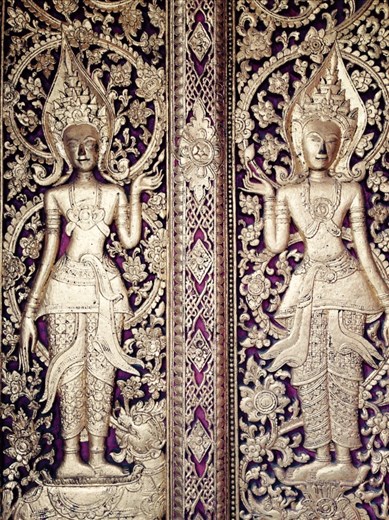 Detail on door of the Wat Mai temple in Luang Prabang.