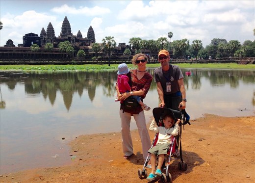 The obligatory family photo in front of the main (west) entrance of the temple. This is where people come at sunrise for a spiritual experience (seeing the sun rise behind the famous towers). Unfortunately, in monsoon season, chances are very low to see one (too cloudy).