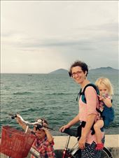 Little afternoon bike tour along the coast by Hoi An, a former fishers village transformed into tourist town.: by hannap, Views[369]