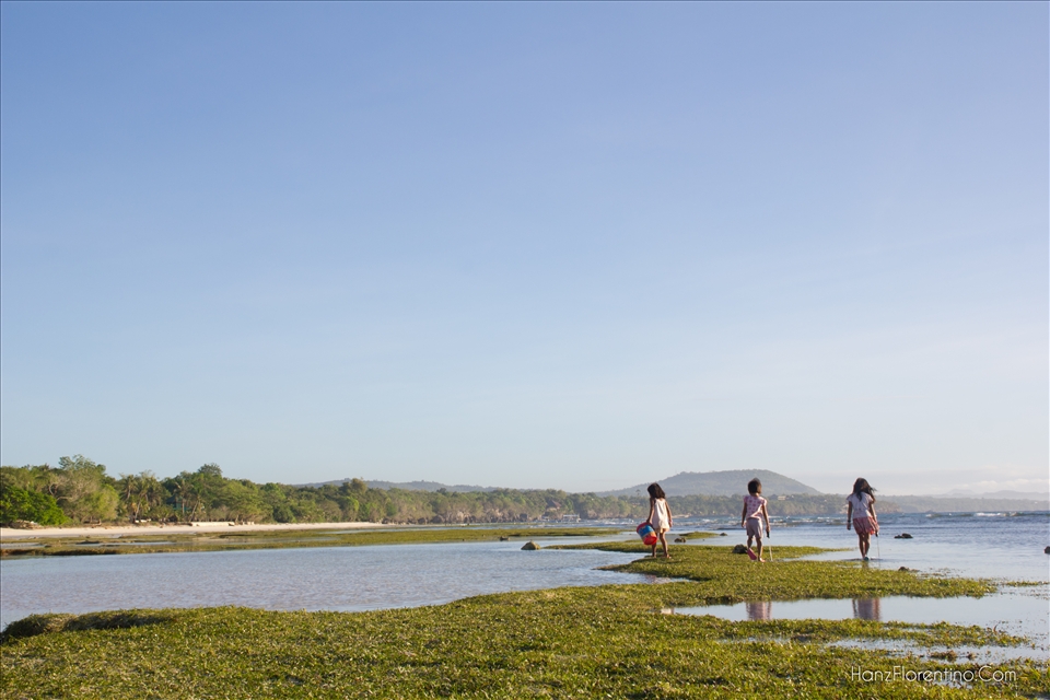 Lady Hunters - 3 young girls, 3 sharp 