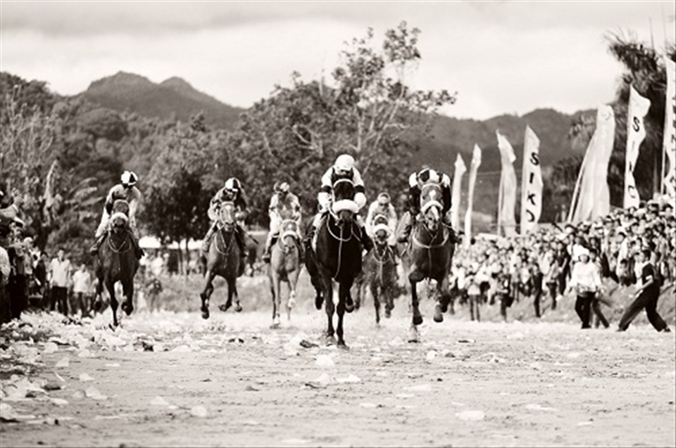 Traditional Horse Race 2012 in Bukittinggi West Sumatera 