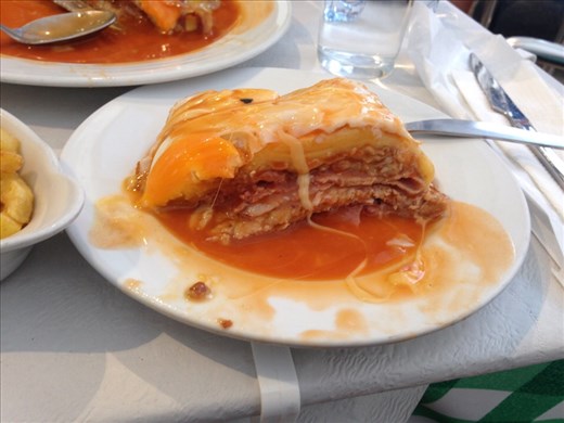 The inside of francesinha!