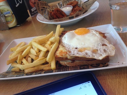 Croque Madame, Paris