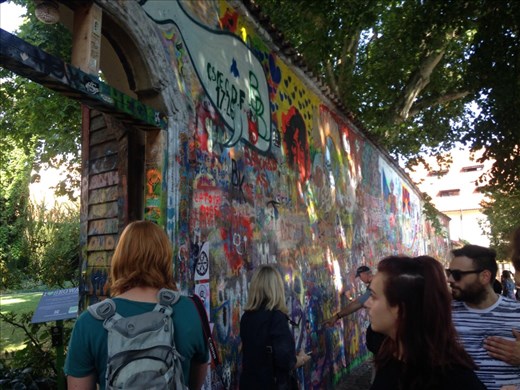 Lennon Wall, Prague