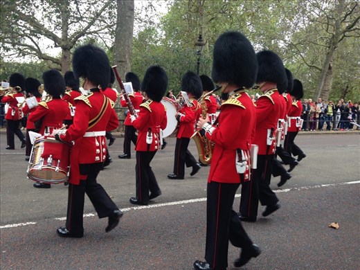 Changing of the Guards (with no zoom), London 