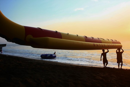 Watersport crew prepare for the banana boat.