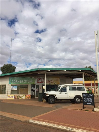 Getting Diesel in Meekatherra.