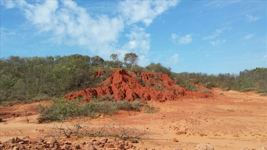 Cape Leveque...wow, the drive there on 86km of gravel road was challenging. Glad my brother was driving. I took over the last 100km of bitumen road. However, the last few kilometres were sand track. I almist got stuck...almost!