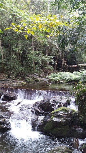 Es ist einfach nur schoen dem Rauschen des Wassers zuzuhoeren.