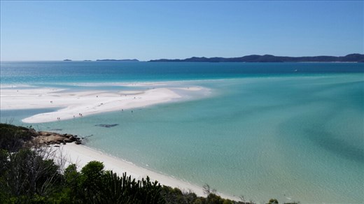 Whitehaven Beach...unreal...so beautiful...nature at its best. Da hat die Natur etwas schoenes entstehen lassen. Mein Bruder war ganz ergriffen von so viel natuerlicher Schoenheit.