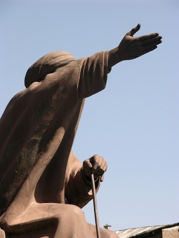 The statue was installed in the main square