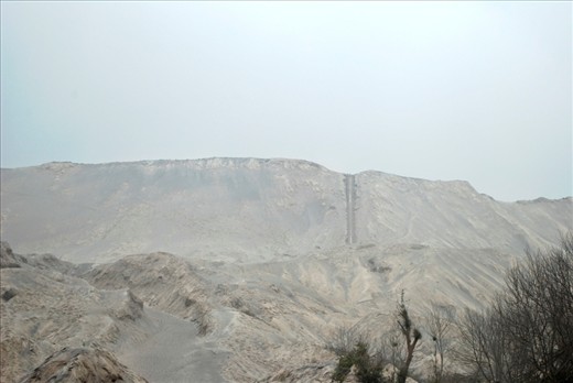 This is the stairway to crater. From my point of view, it's around 500m up so some Tenggerese rent a horse for tourist to avoid exhaustion.