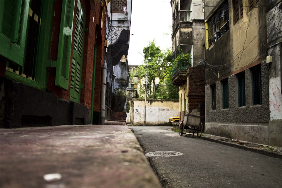AN OLD STREET OF NORTH KOLKATA- A VERY OLD STREET IN NORTH OF THE CITY