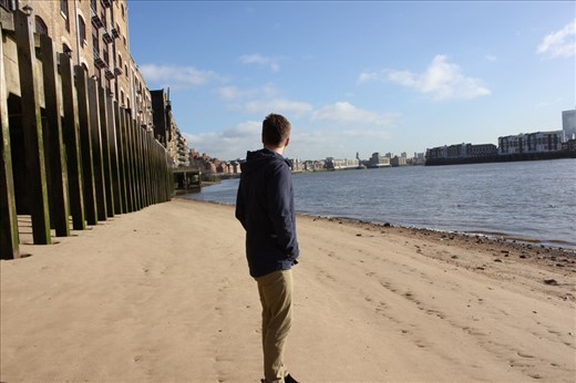 We managed to find a teeny tiny little 'beach'.. Even in the middle of London!