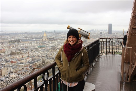 The second floor of the Eiffel tower.. We went aaaaaallll zeeee way to thievery tip top.. 281 meters into the sky!