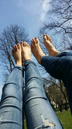 The first time our feet have seen sun in 6 weeks!!