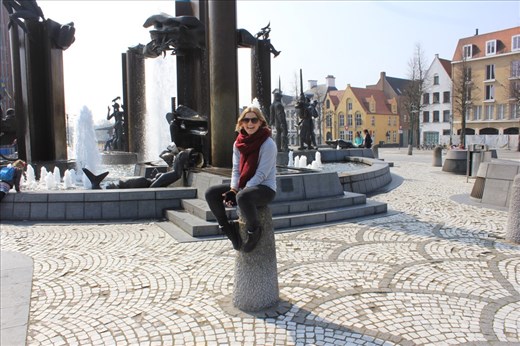 The 't Zand fountain in Brugge