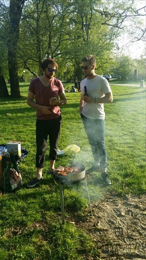 perfect evening for a german bbq.. containing.. meat and bread. lots of sausages and pork and chicken steaks.. and beer.